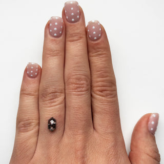Salt and pepper hexagon diamond