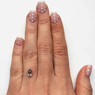 Salt and pepper hexagon diamond