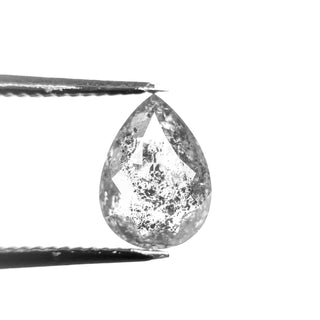 Salt and pepper diamond