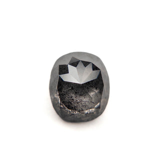 Salt and pepper diamond