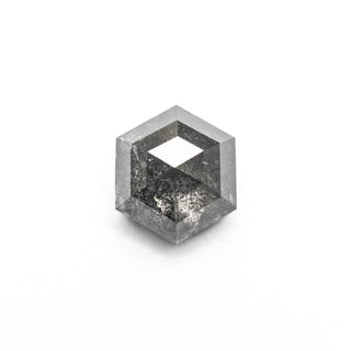 Salt and pepper diamond