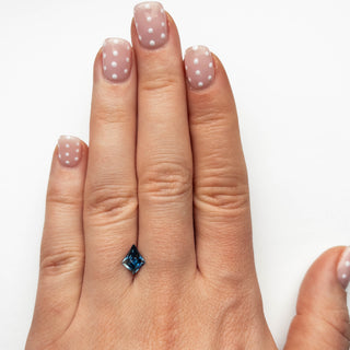 Blue kite sapphire