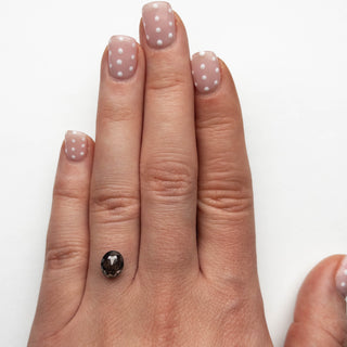 Salt and pepper diamond