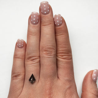 Salt and pepper kite diamond