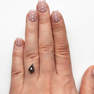 Salt and pepper kite diamond