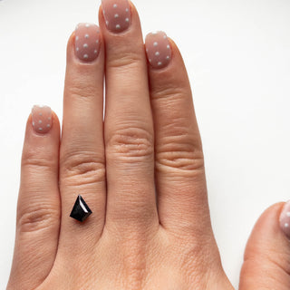 Black kite diamond