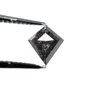 Black kite diamond