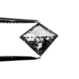Black kite diamond