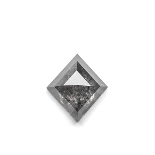 Salt and pepper lozenge diamond