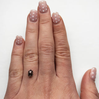 Salt and pepper hexagon diamond
