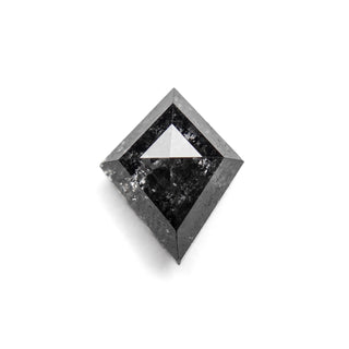 Black kite diamond