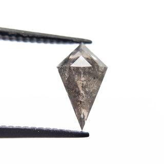 Salt and pepper kite diamond