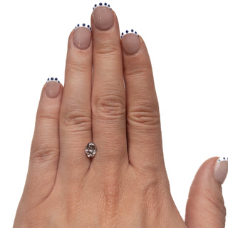 Salt and pepper diamond