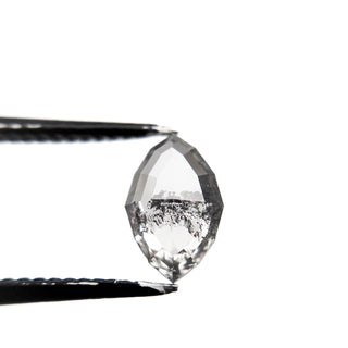 Salt and pepper diamond