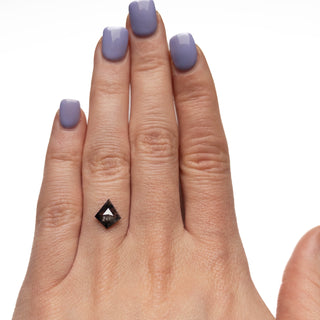 Black kite diamond