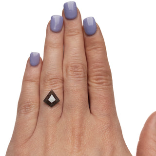 Black kite diamond