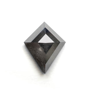 Black kite diamond