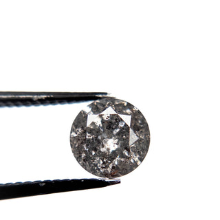 Salt and pepper round diamond