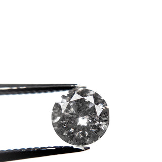 Salt and pepper diamond