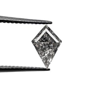 Salt and pepper diamond