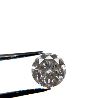 Salt and pepper diamond