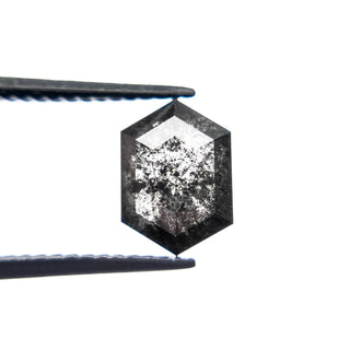 Salt and pepper hexagon diamond