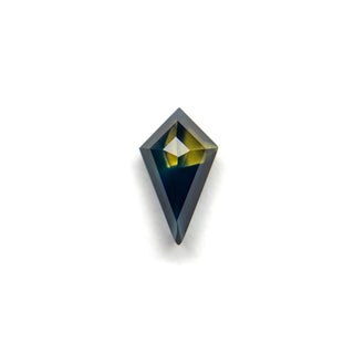 Bicolored kite sapphire