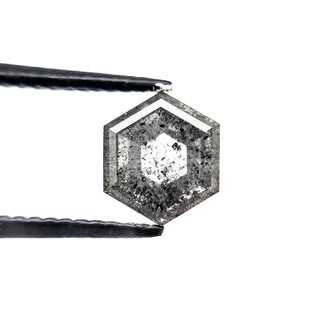 Salt and pepper hexagon diamond