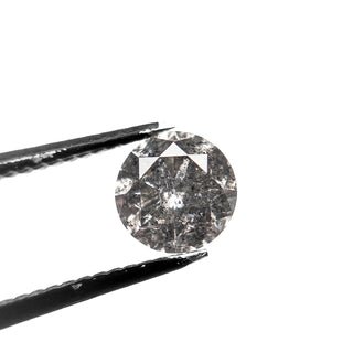 Salt and pepper diamond