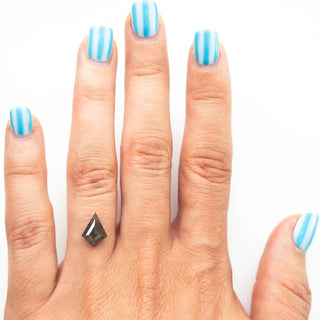 Black speckled kite diamond