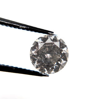 Round salt and pepper diamond