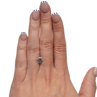 Round salt and pepper diamond