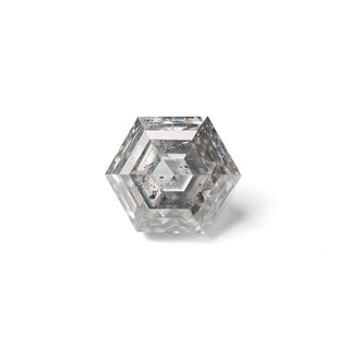 Salt and pepper diamond