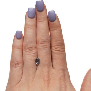Salt and pepper geometric diamond