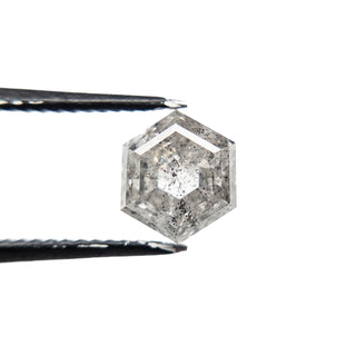 Salt and pepper diamond
