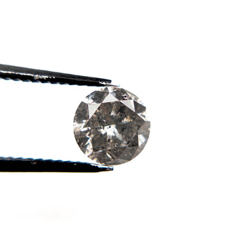 Salt and pepper diamond