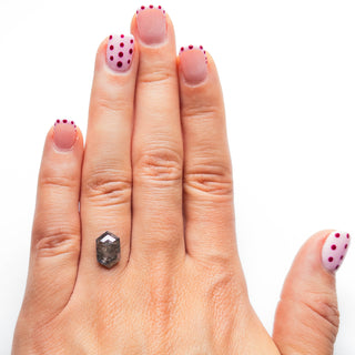 Salt and pepper hexagon diamond