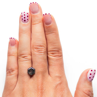 Salt and pepper hexagon diamond