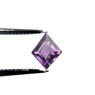 Purple lozenge sapphire