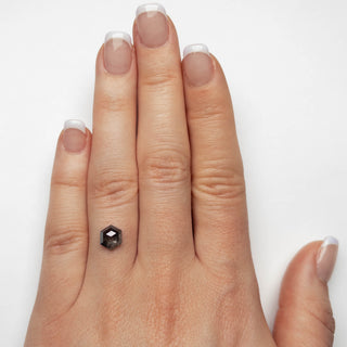 Salt and pepper hexagon diamond