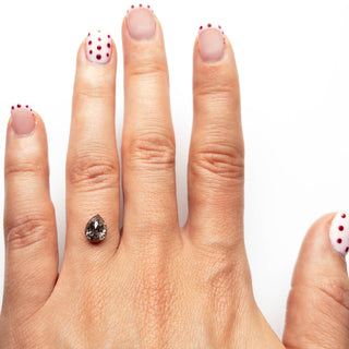 Salt and pepper pear diamond