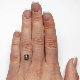 Grey square diamond