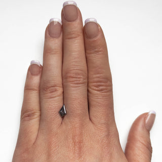 Salt and pepper kite diamond