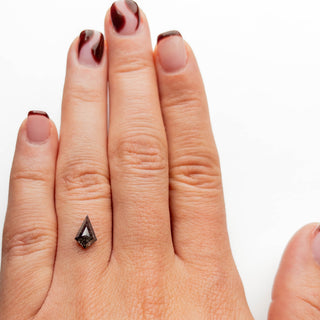 Salt and pepper kite diamond