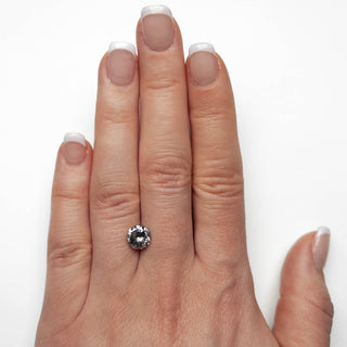 Salt and pepper round diamond