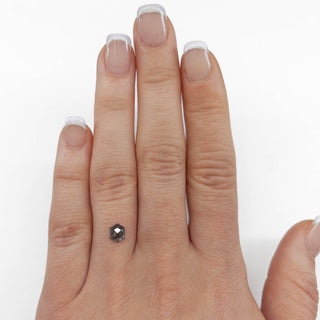 Salt and pepper hexagon diamond
