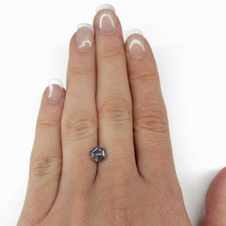 Salt and pepper hexagon diamond