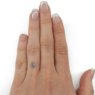 Salt and pepper hexagon diamond