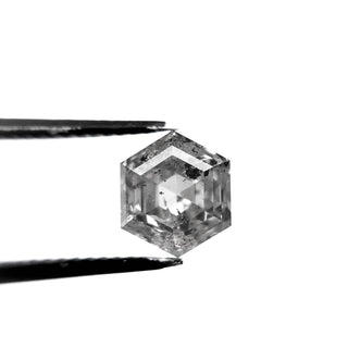 Salt and pepper diamond