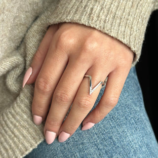 Victoria Wedding Ring, 5 Diamond